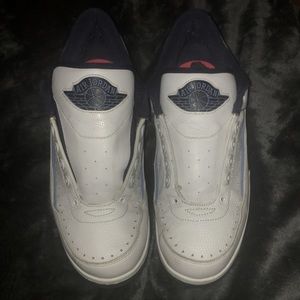 Jordan and nike collab 11.5
